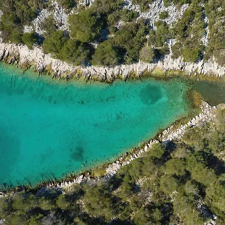 Secluded Fisherman's Cove Triluke, Pasman - 20973