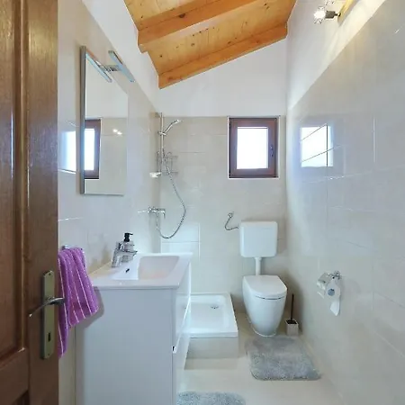 Holiday home Secluded Fisherman's Cove Triluke, Pasman - 20973 *