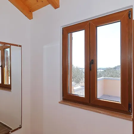 Secluded Fisherman's Cove Triluke, Pasman - 20973 Holiday home