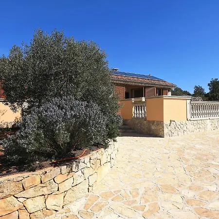 Holiday home Secluded Fisherman's Cove Triluke, Pasman - 20973 Tkon